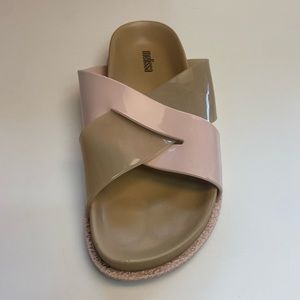 Pre-owned Melissa Sandals